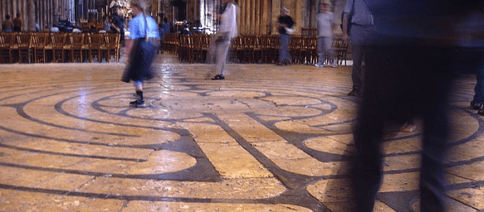 Social Media Goals: Like a Labyrinth?
